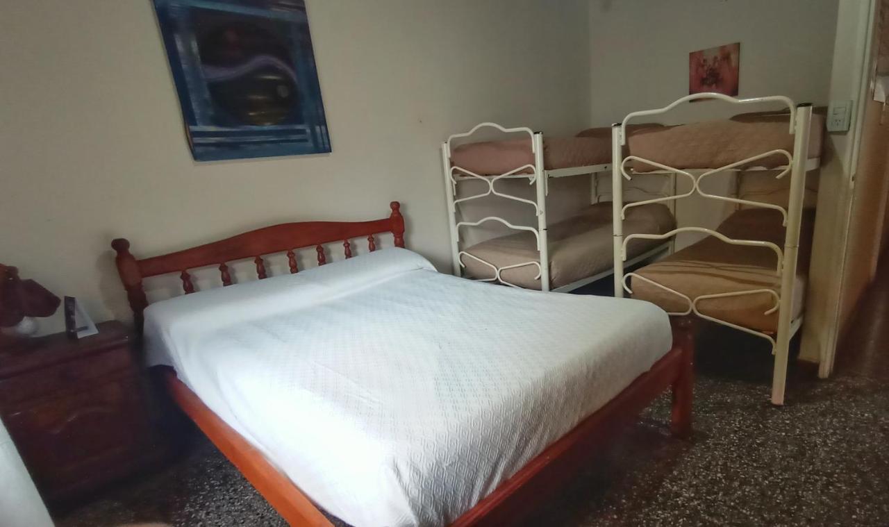 Hostal La Pachamama Salta Bagian luar foto