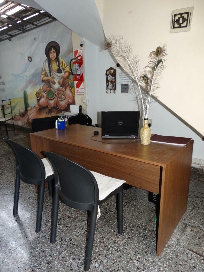 Hostal La Pachamama Salta Bagian luar foto